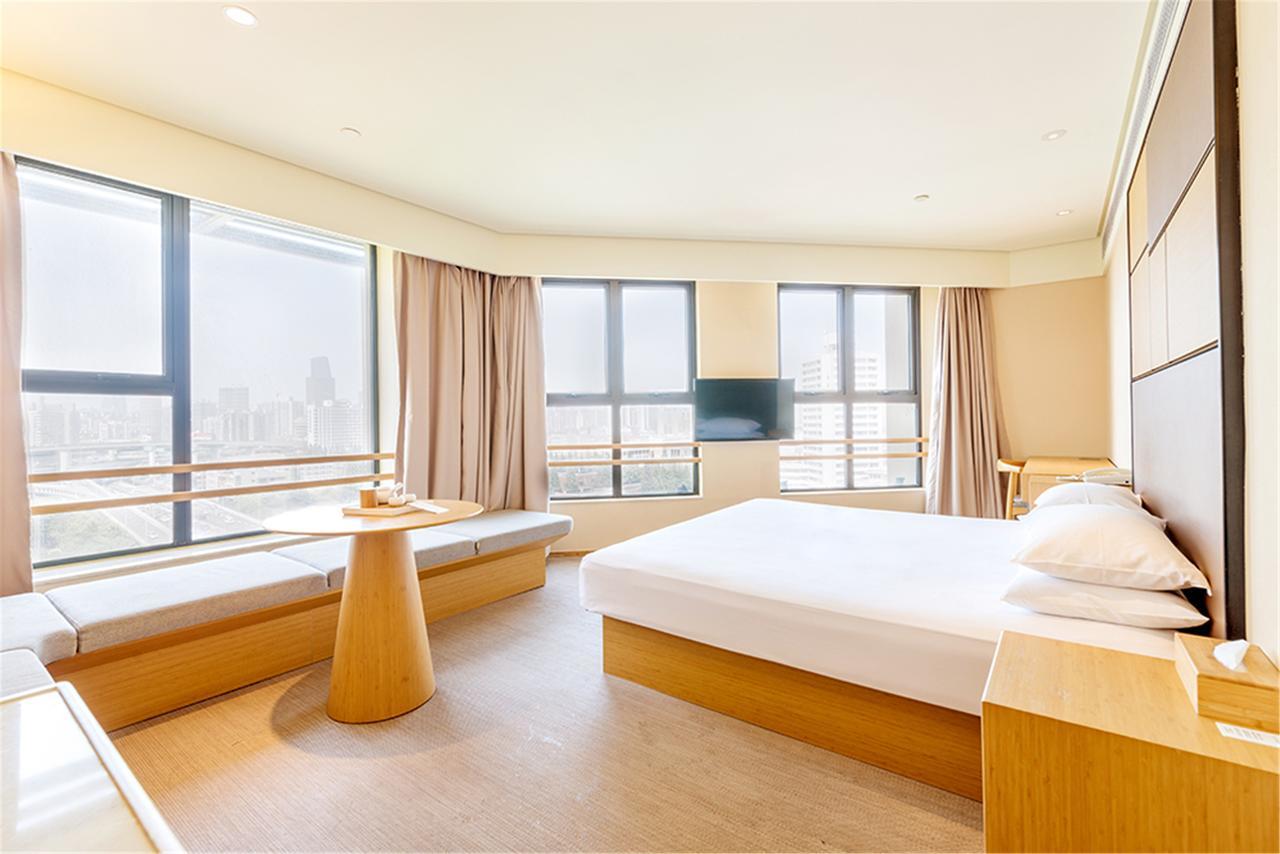 Ji Hotel Shanghai Hongqiao Transport Hub Linkong Zone Exterior foto